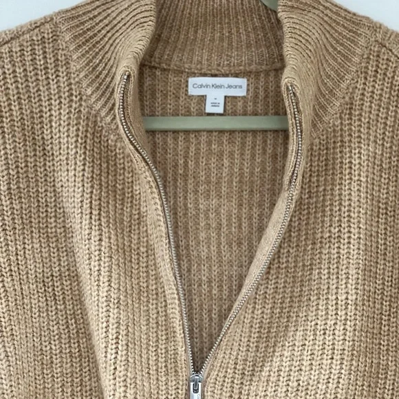 Calvin Klein Women's Beige Sweater - Picture 2 of 5